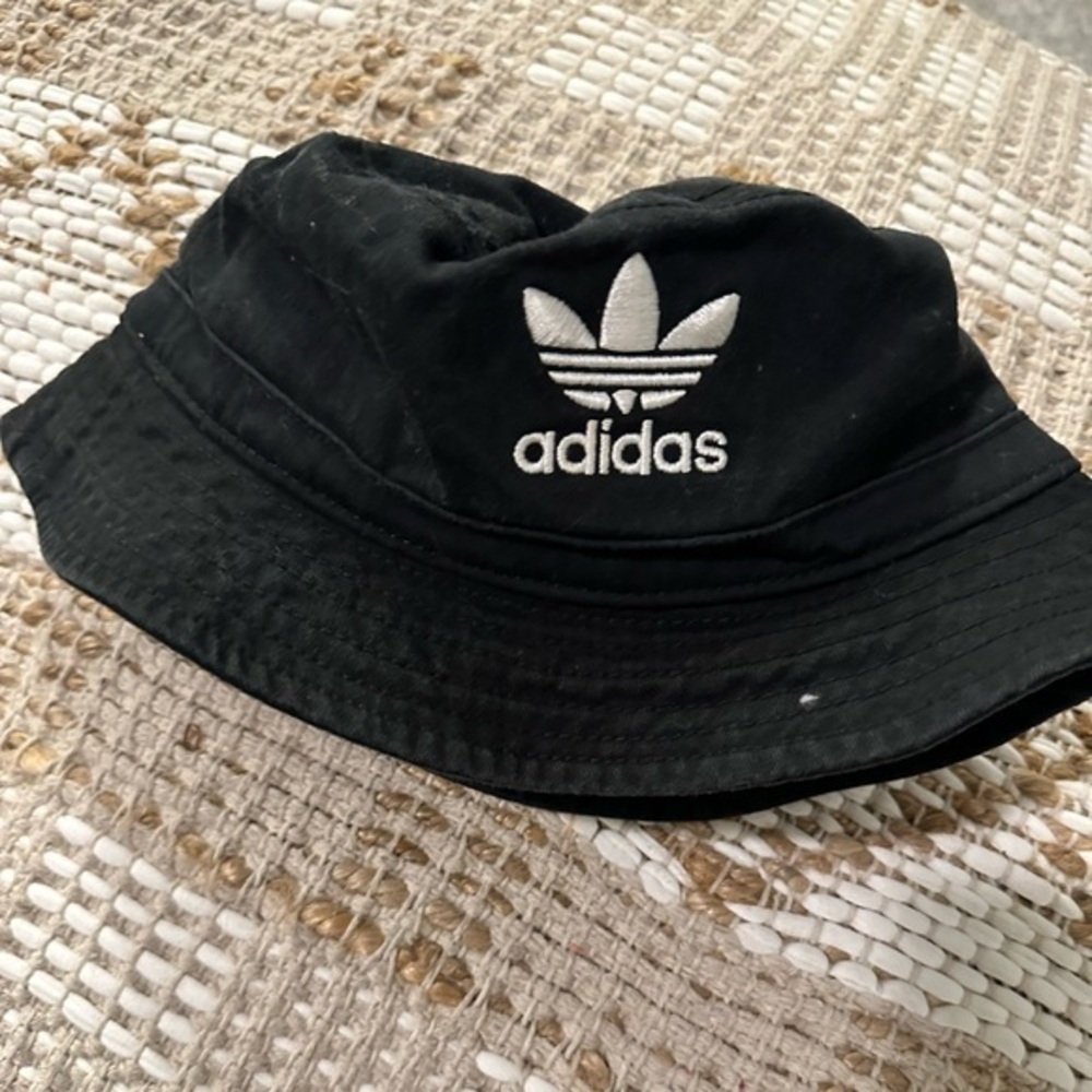 Adidas Bucket Hat - Picture 6 of 8